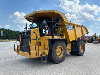משאית סלעים/ מסיר פסולת קשיח CATERPILLAR 772