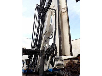 אסדת קידוח SOILMEC