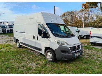 כלי רכב מסחרי עם לוח FIAT Ducato