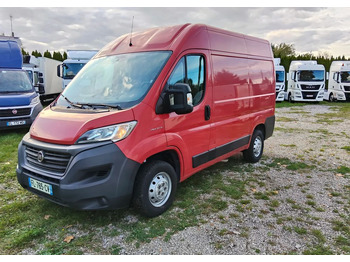 כלי רכב מסחרי עם לוח FIAT Ducato