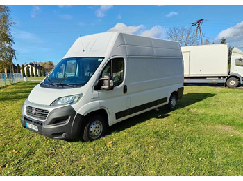 כלי רכב מסחרי עם לוח FIAT Ducato