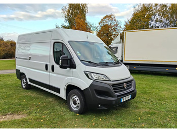 כלי רכב מסחרי עם לוח FIAT Ducato
