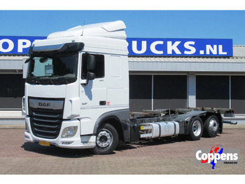 מוביל מכולות/ משאית החלפת גוף DAF XF 450