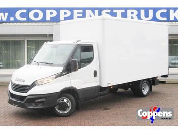 כלי רכב מסחרי עם תיבה IVECO Daily 35c16