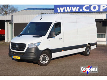 כלי רכב מסחרי עם לוח MERCEDES-BENZ Sprinter 317
