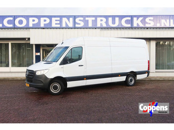 כלי רכב מסחרי עם לוח MERCEDES-BENZ Sprinter 317