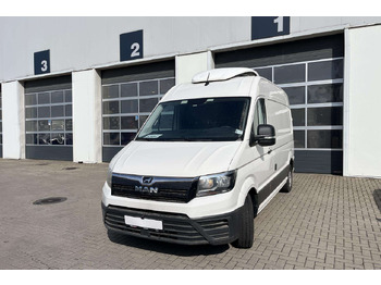 כלי רכב מסחרי עם לוח MAN TGE