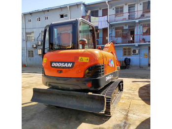 מחפר סורק Awesome Performance Korea Imported Small Scale Used Doosan Dh60 Excavator in Shanghai: תמונה 5