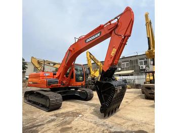 מחפר DOOSAN DX225