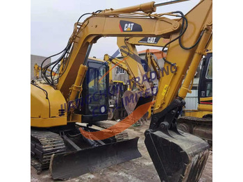 מיני מחפר CATERPILLAR 320CL