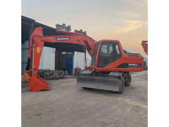 מחפר DOOSAN