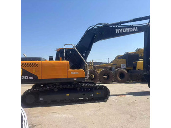 מחפר HYUNDAI
