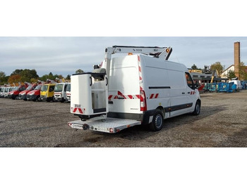 פלטפורמה אווירית מותקנת על משאית RENAULT Master