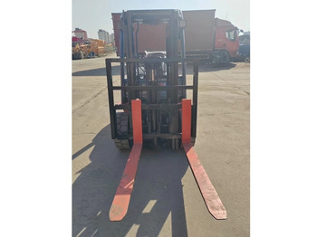 מלגזה 2020 Toyota 8F-30: תמונה 3