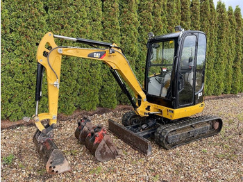 מיני מחפר CATERPILLAR 302.7DCR