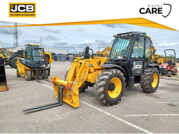 מפעיל טלסקופי JCB