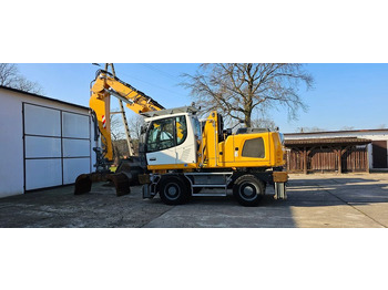 מטפל בפסולת/ תעשייתי LIEBHERR LH 22 M