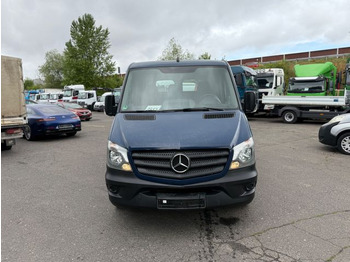 כלי רכב מסחרי עם לוח MERCEDES-BENZ Sprinter 316