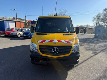 כלי רכב מסחרי עם לוח MERCEDES-BENZ Sprinter 316