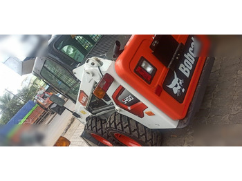 מעמיס היגוי החלקה BOBCAT S450