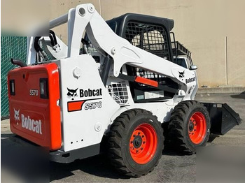 מעמיס היגוי החלקה BOBCAT S590