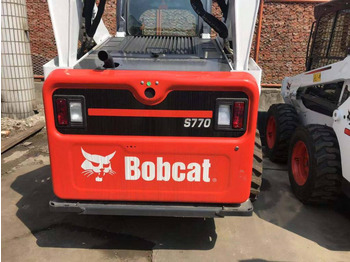 מעמיס היגוי החלקה BOBCAT
