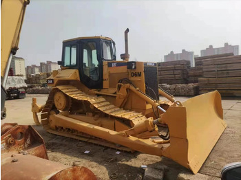 דחפור CATERPILLAR D6M