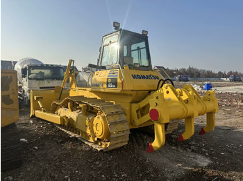 דחפור KOMATSU D85