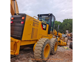 מפלסת CATERPILLAR 140G