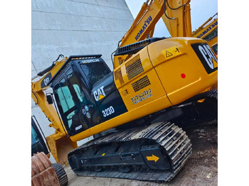 מחפר סורק CATERPILLAR 323D