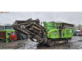 מכונת בנייה TEREX
