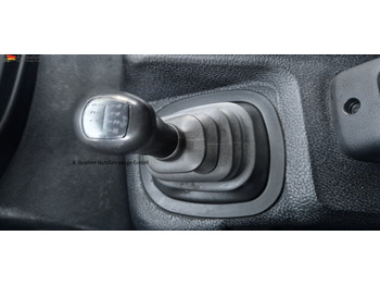 כלי רכב מסחרי עם תיבה Mercedes-Benz 818L LBW, Luftfederung: תמונה 5