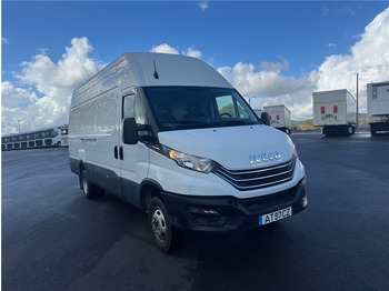 כלי רכב מסחרי עם לוח IVECO Daily 35c16