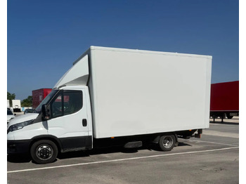 כלי רכב מסחרי עם תיבה IVECO Daily 35c14