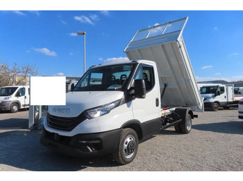 כלי רכב מסחרי מזהיר IVECO Daily 35c16