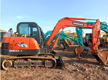 מיני מחפר DOOSAN DH60-7