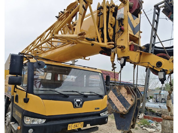 עגורן נייד XCMG QY25K5D