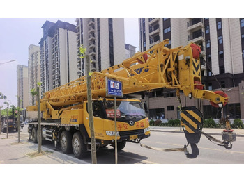 עגורן נייד XCMG QY75K5C