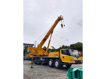 עגורן נייד XCMG QY75K: תמונה 3