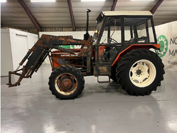 טרקטור חקלאי ZETOR
