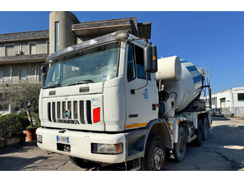 משאית משאבת מערבל IVECO Astra