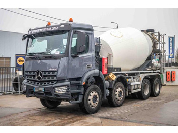משאית מערבלת בטון LIEBHERR