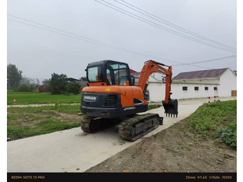 מיני מחפר DOOSAN DX60