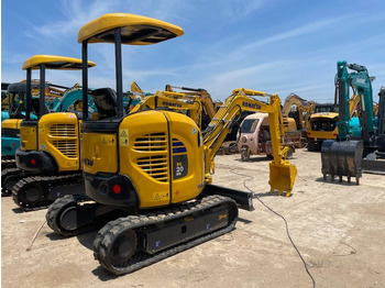 מיני מחפר KOMATSU
