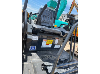 מיני מחפר Komatsu PC 20 MR: תמונה 3