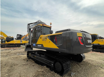 מחפר סורק Volvo EC 240: תמונה 2