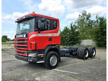 משאית עם שלדת תא SCANIA 144