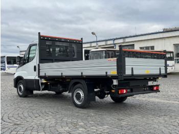 כלי רכב מסחרי מזהיר Iveco DAILY SKLÁPAČ, 2.3D, 35S16H: תמונה 5 כלי רכב מסחרי מזהיר Iveco DAILY SKLÁPAČ, 2.3D, 35S16H: תמונה 5