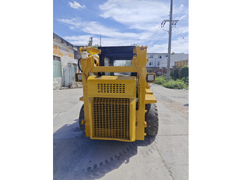 מעמיס היגוי החלקה CATERPILLAR 226C: תמונה 3
