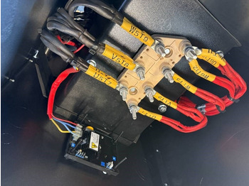 חָדָשׁ ערכת גנרטורים DPX CJ274K - 250 kVA Alternator - DPX-33909: תמונה 5